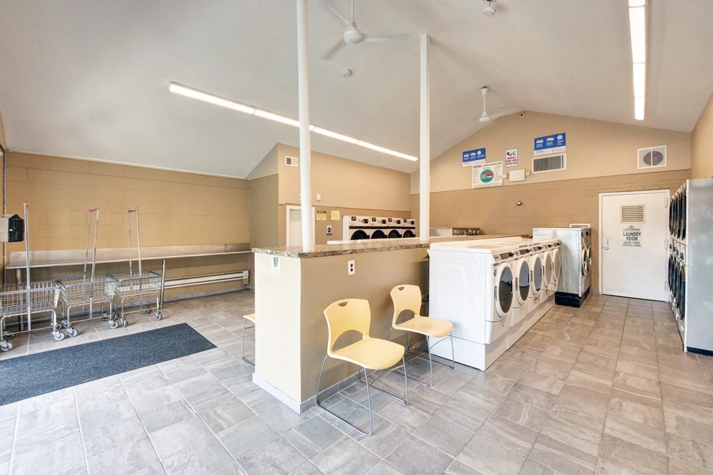 Laundry Room at Oakview Apartments, New York, 11727