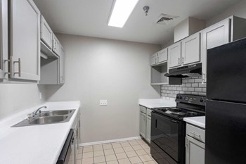 3500 Foothills Rd #C10 1-2 Beds Apartment for Rent - Photo Gallery 5