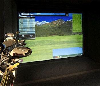 Golf Simulator Access at Cycle Apartments, Ft. Collins, Colorado