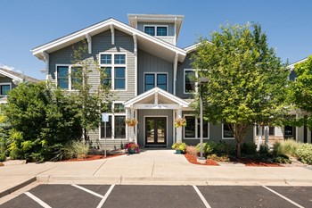 2451 South Timberline Road Studio-3 Beds Apartment for Rent - Photo Gallery 2