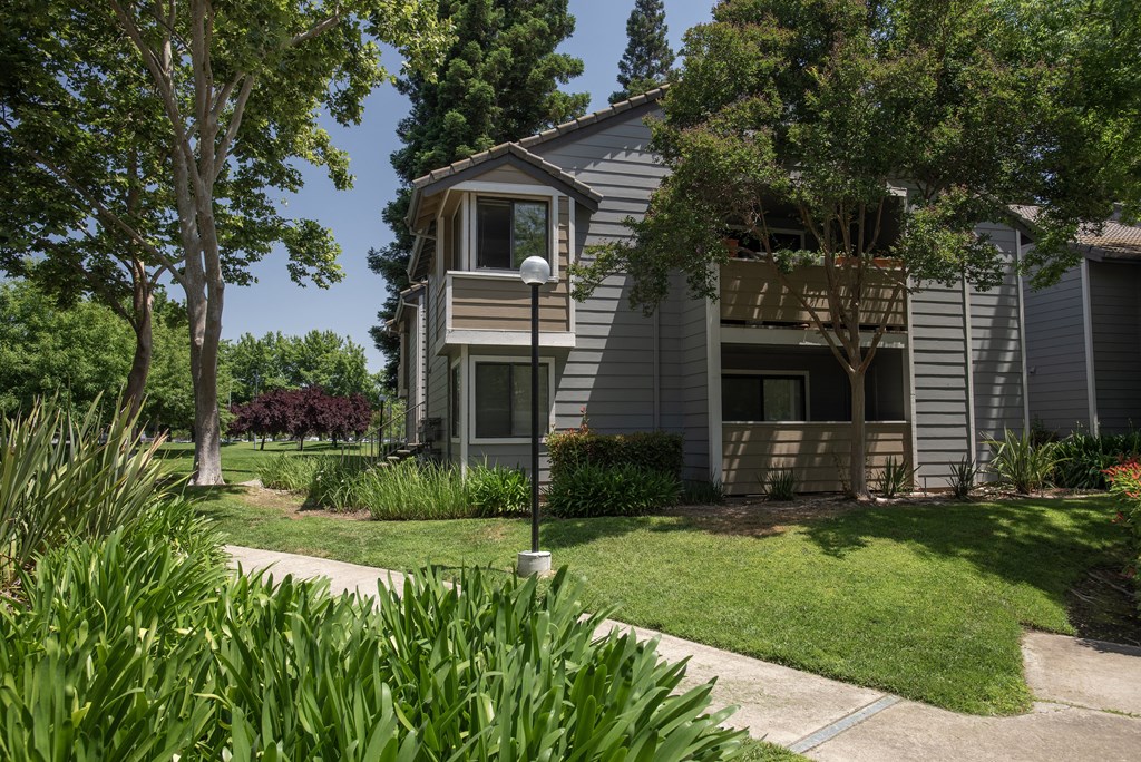 Bishop #39 s Court Apartments 3300 Capital Center Drive Rancho Cordova