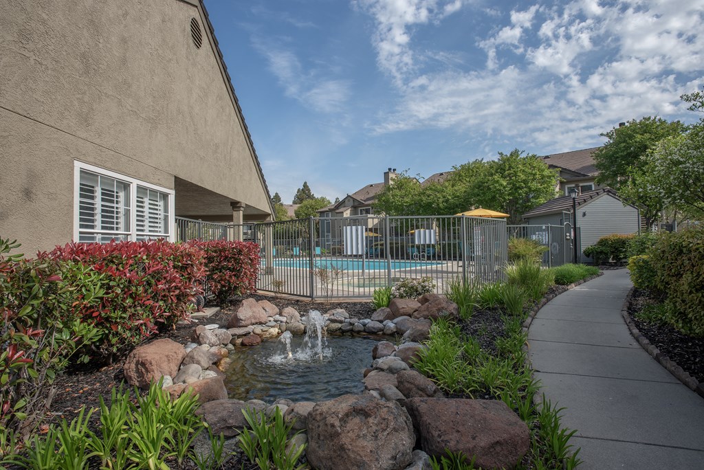 Canterbury Downs second pool fountain, Roseville, CA, 95678