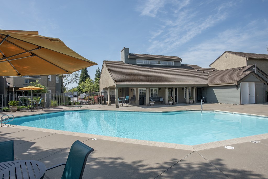 Canterbury Downs swimming pool and clubhouse view, Roseville, CA, 95678