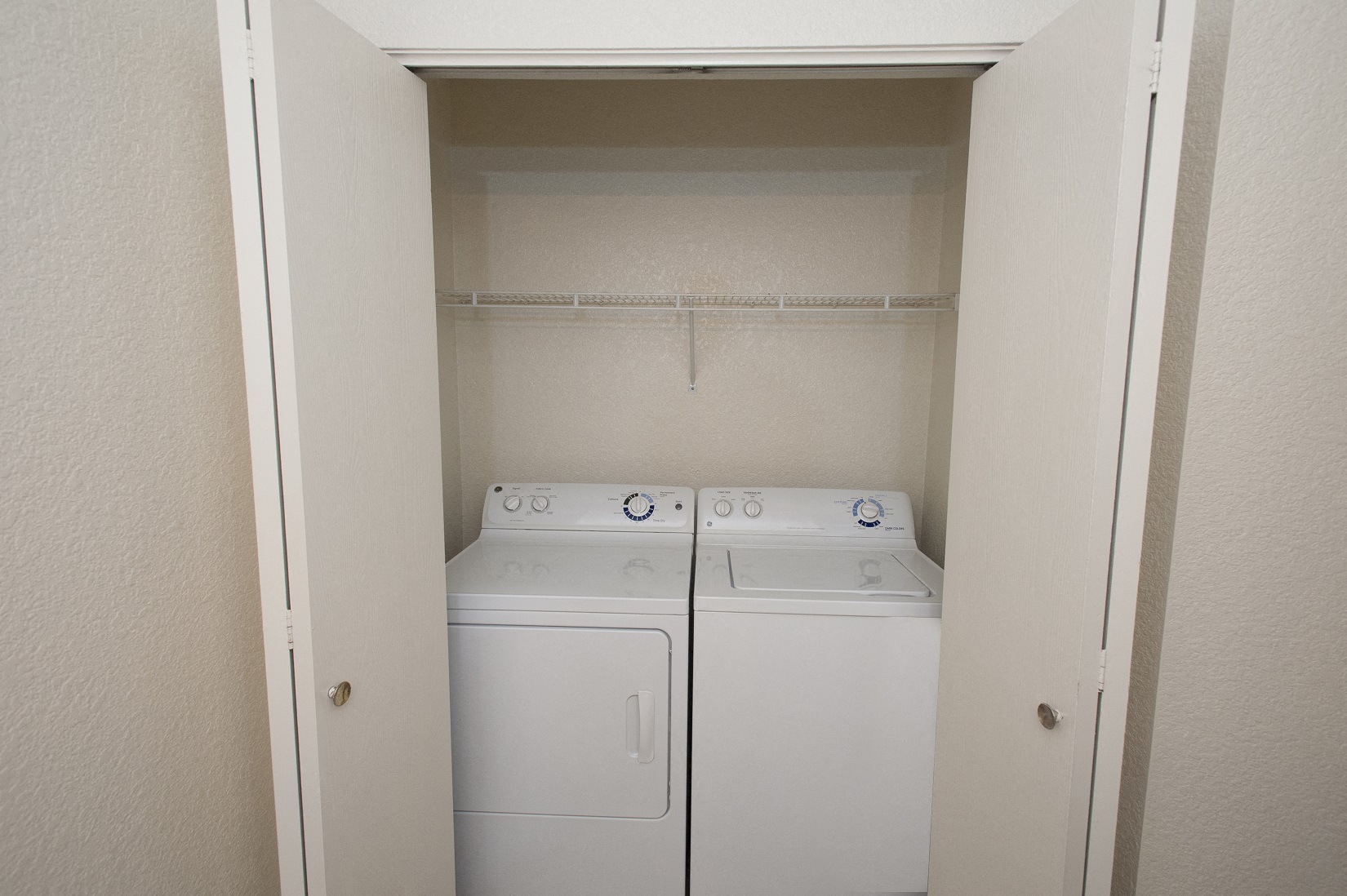 Canterbury Downs Vacant Washer & Dryer