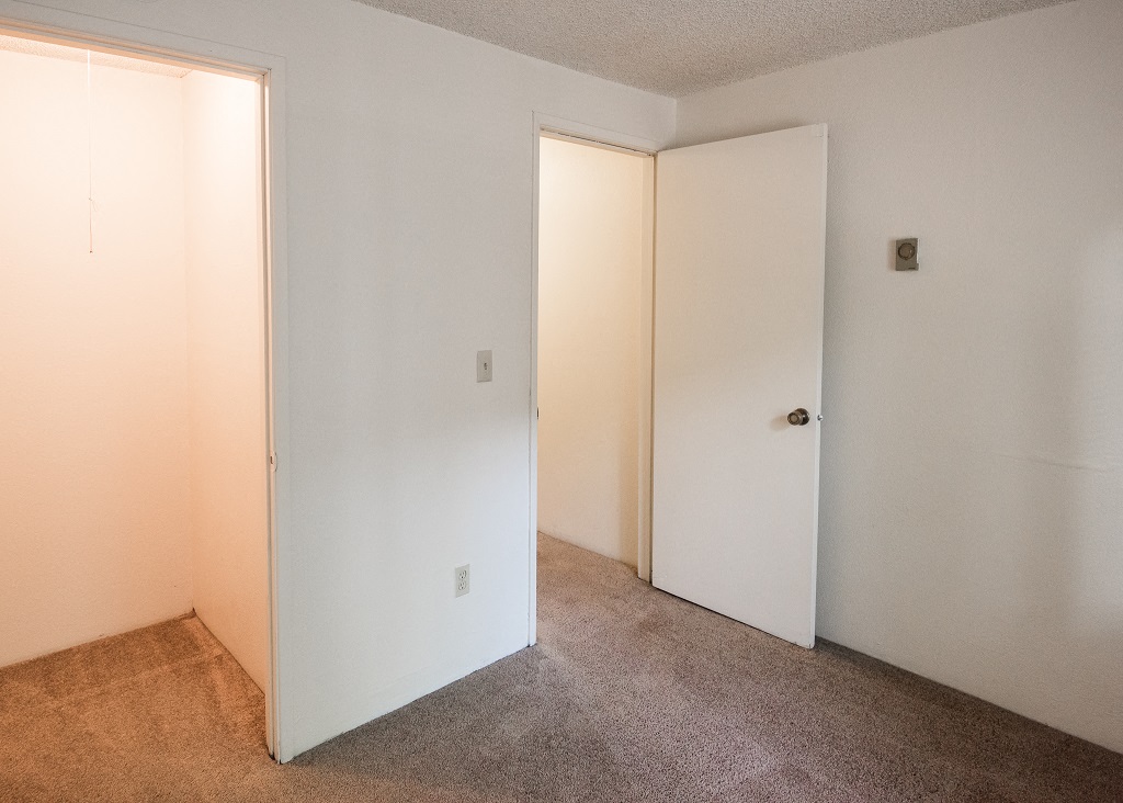 Cedar Lane Vacant Apartment Bedroom & Closet