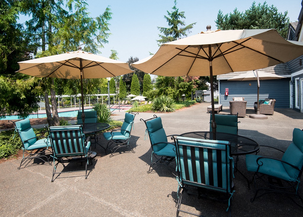 Pool Furniture & Sun Umbrellas at Clackamas Trails Apartments, Oregon, 97222