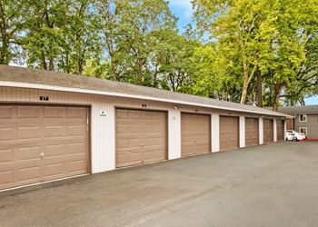 Cornell Woods garages, Portland, OR, 97229