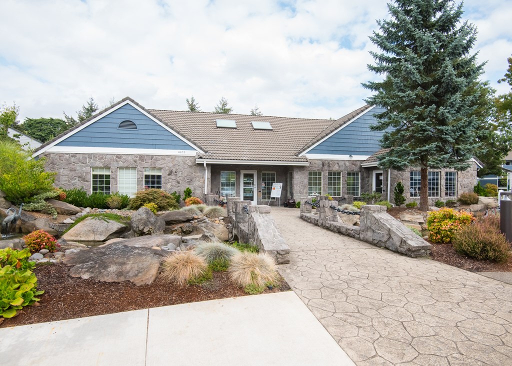 Creekside Village Clubhouse Bridge Entry