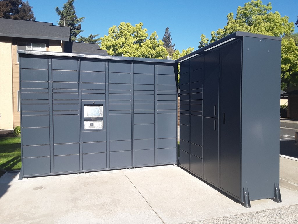 24 Hour Package Lockers at Delta Pointe Apartments, CA 95833