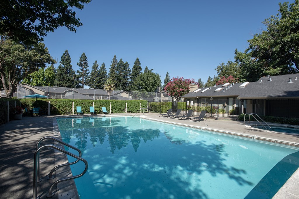 swimming pool side view at Delta Pointe Apartments, Sacramento, California 95833