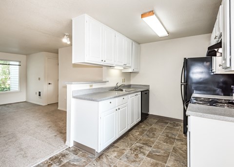 Elmonica Court vacant 2x1 kitchen bar, Beaverton, OR , 97006