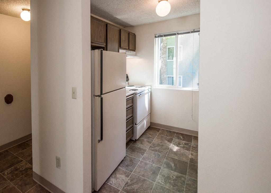 Garden Glen Vacant Apartment Kitchen