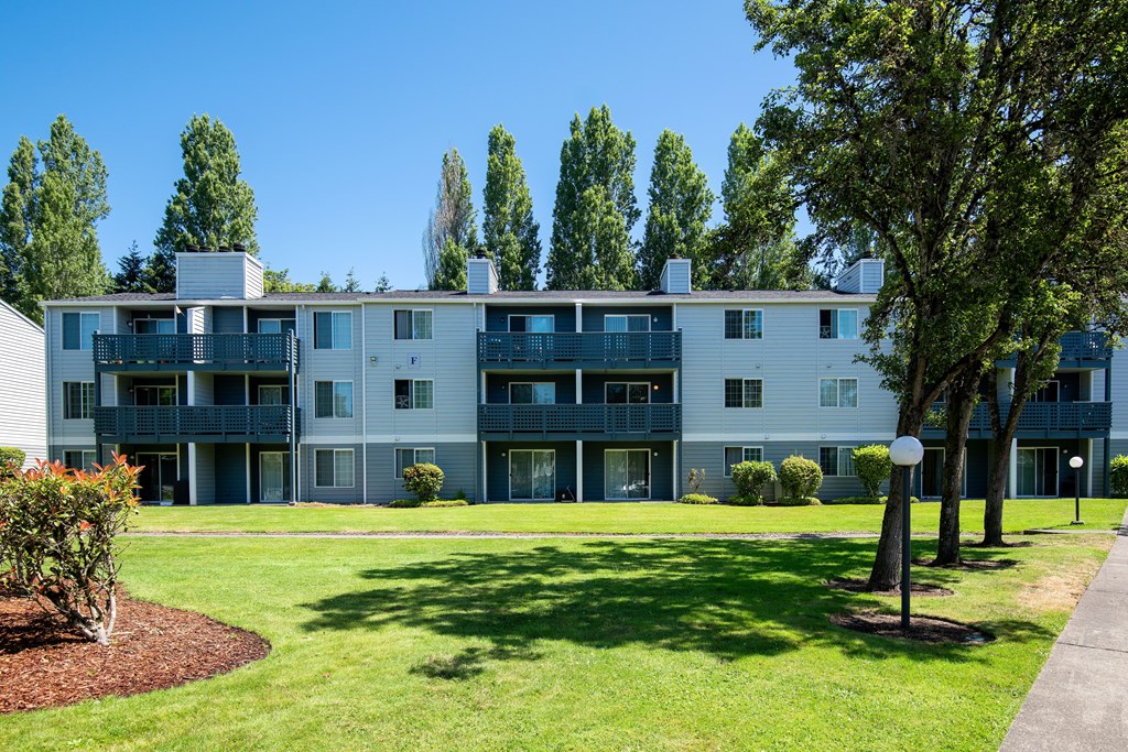 Hunt Club building exteriors and green spaces