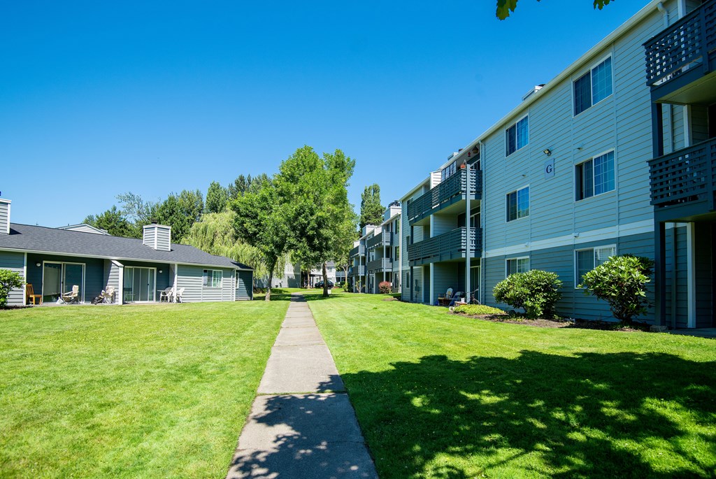 Hunt Club building exteriors and community walk way