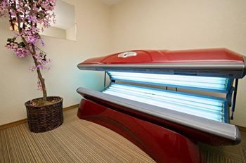 Maple Pointe Tanning Room