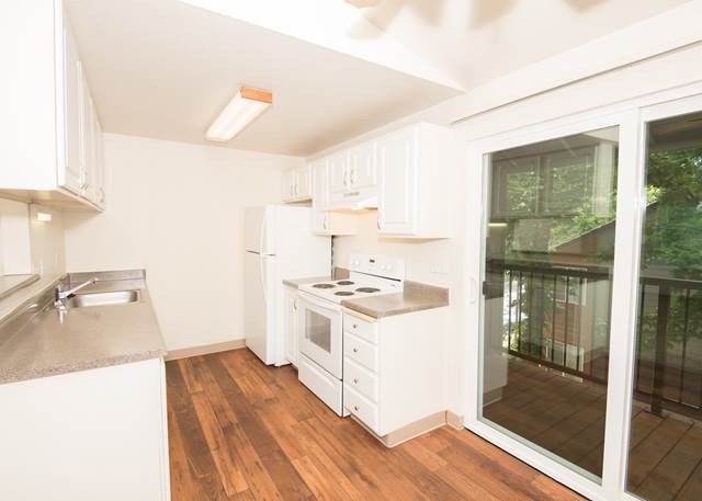 2-bedroom apartment at Martinazzi Village Apartments in Tualatin, OR
