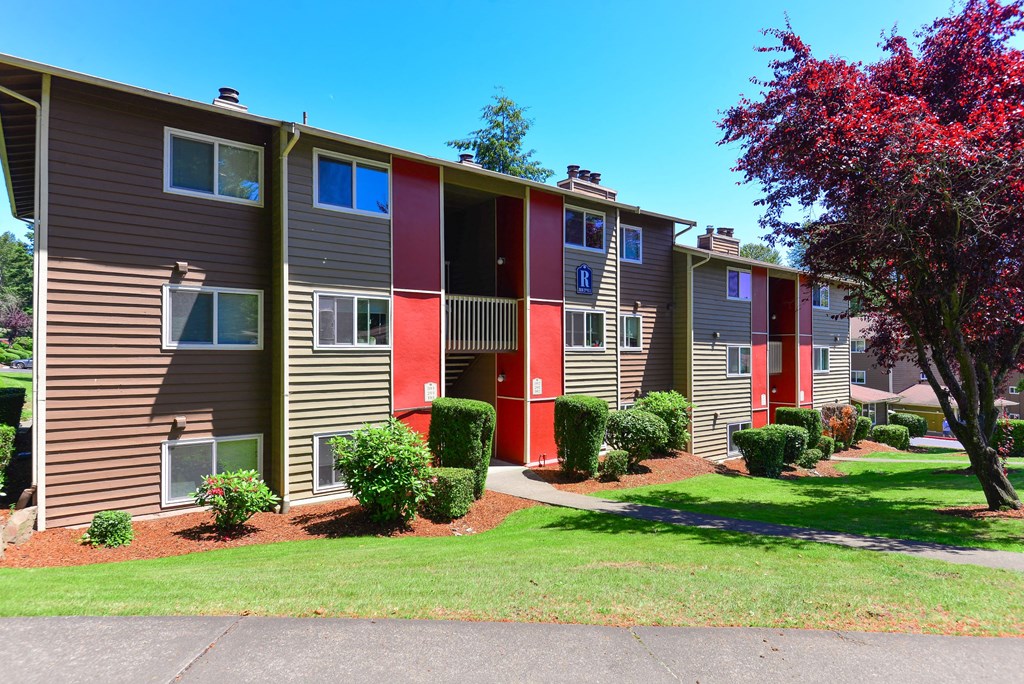 Pembrooke Building Exteriors Front Entrances