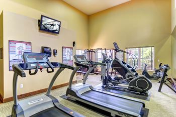 Pembrooke Fitness Center Cardio Equipment & TV