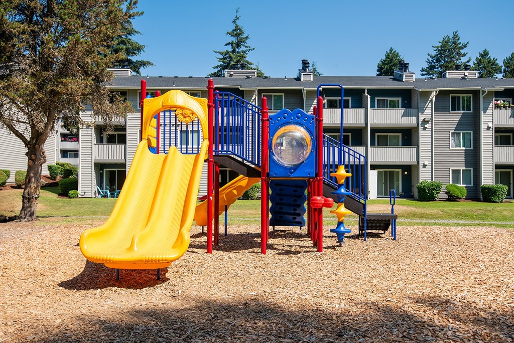 Pembrooke, Kent, play structure