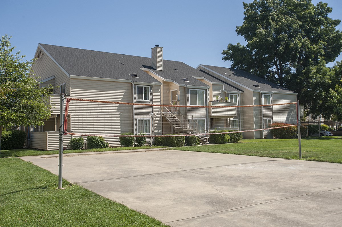 River Pointe Apartments, 2361 Oak Harbour Drive, Sacramento, CA RentCafe