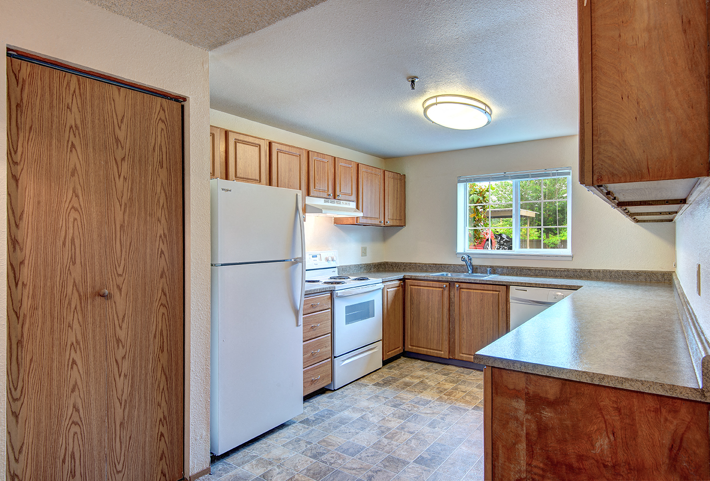 Upgraded Kitchen & Pantry at Riverwood Apartments, Kent, Washington 98032