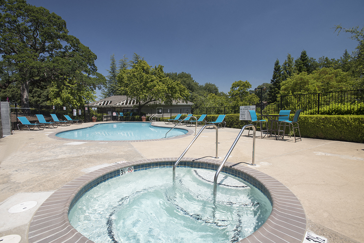 Rocklin Gold Outdoor Spa