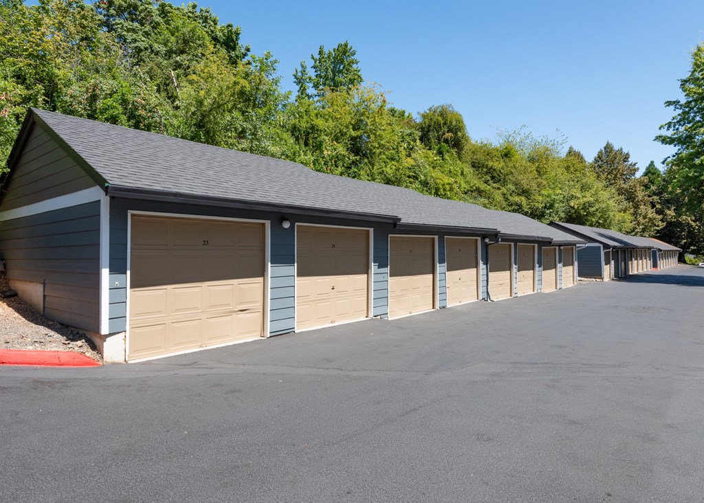 Shadow Hills garages