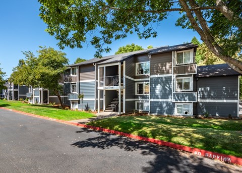 Exterior Landscape at Shadow Hills, Portland, 97219