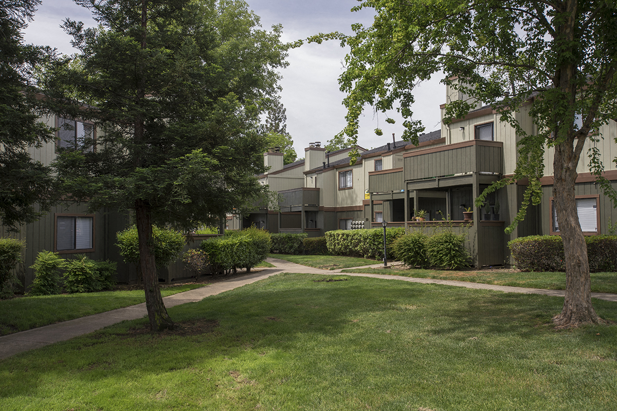 Sierra Glen Building Exteriors Green Space