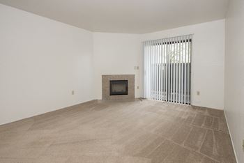 Sierra Glen Vacant Living Room & Fireplace