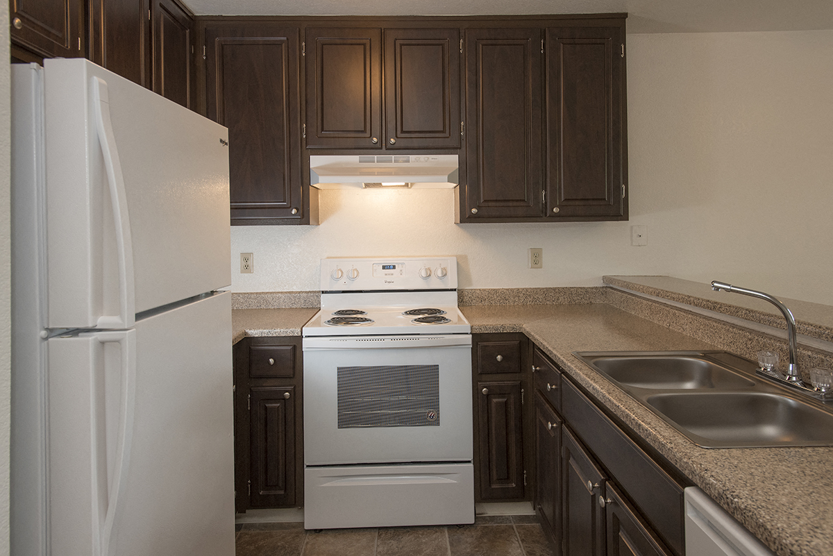 Sierra Glen Vacant Upgraded Kitchen