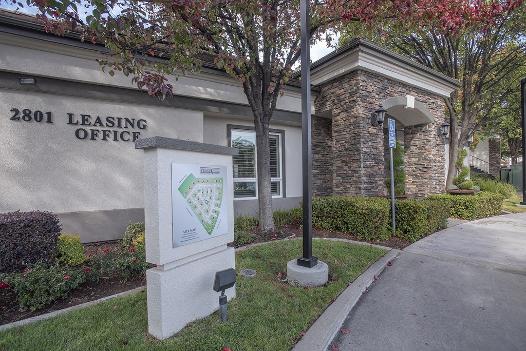 Stoneridge Clubhouse Entry Property Map