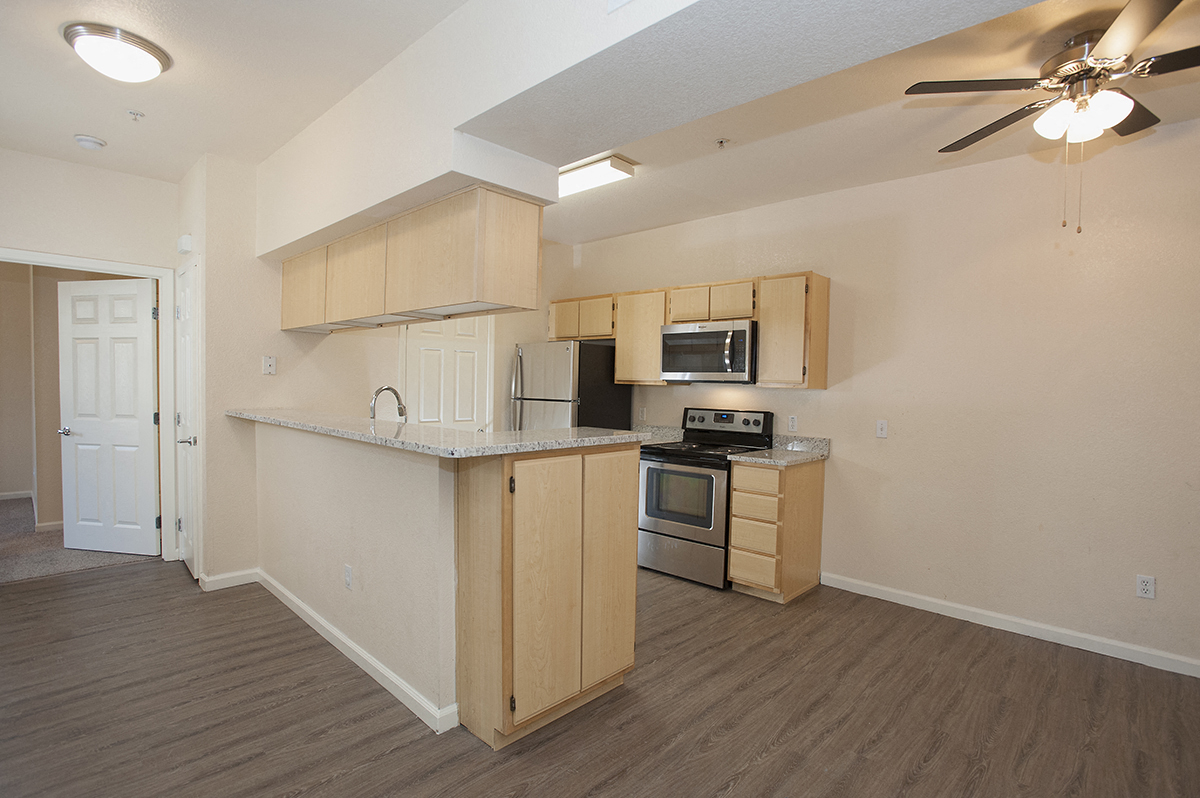 Stoneridge Vacant Dining Room