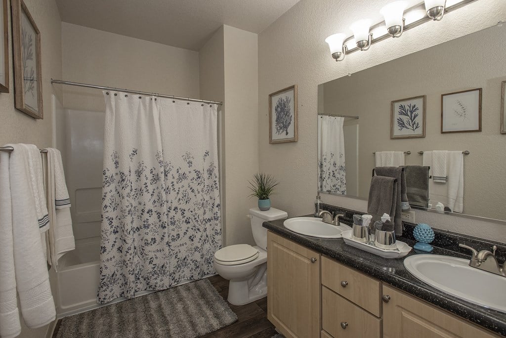 Model bathroom at Sunset Summit, Rocklin, CA 95765