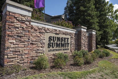 Sunset Summit monument sign