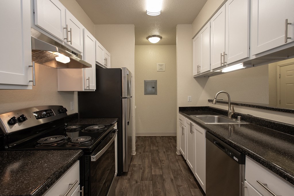 Vacant updated kitchen at Sunset Summit, Rocklin, CA 95765