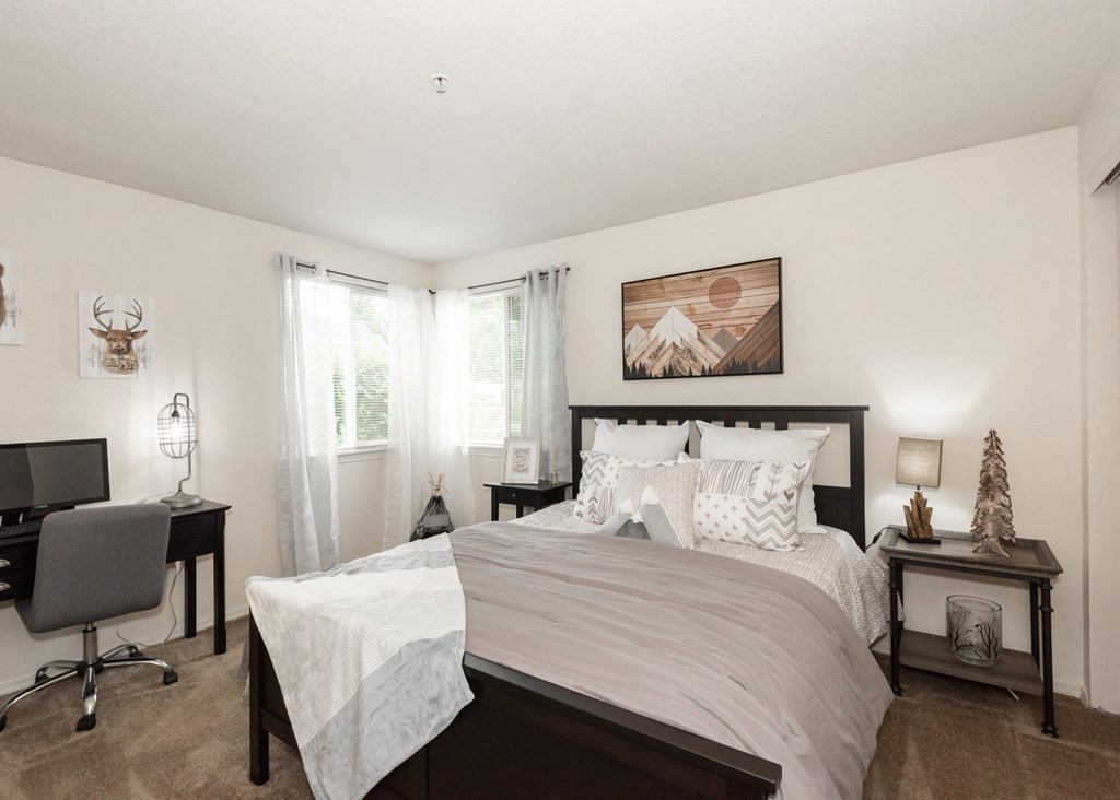 Valley River Court model second bedroom