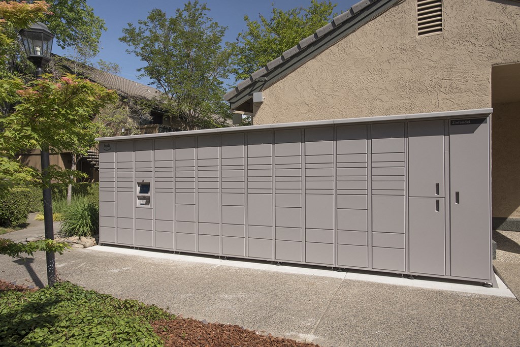 24 Hour Package Lockers at Zinfandel Village Apartments, Rancho Cordova, CA