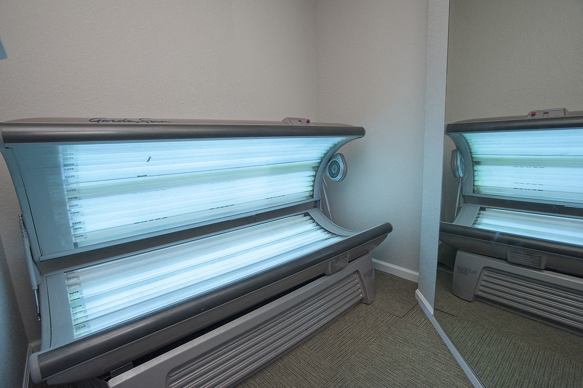 Tanning Bed at Zinfandel Village Apartments, California
