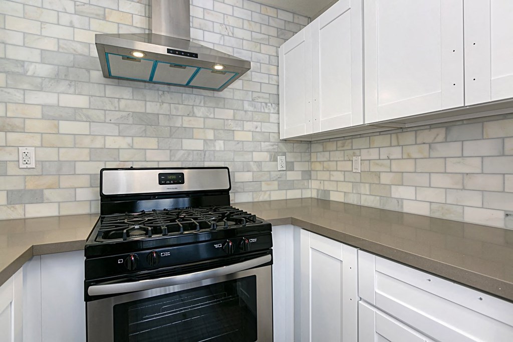 Upgraded kitchen with gas stove at Solara Apartments in Fallbrook, CA.
