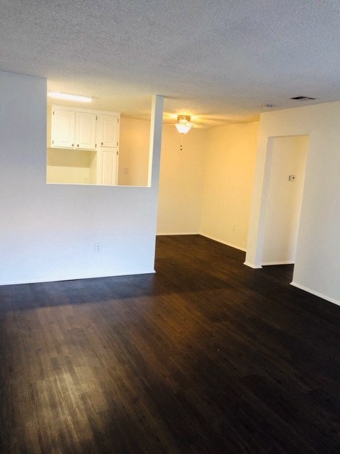 Las Casitas one-bedroom livingroom dining room and kitchen.