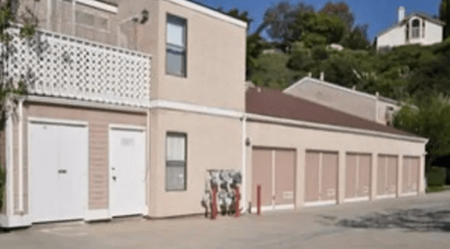 Attached and detached garages at La Costa 15 Apartments.