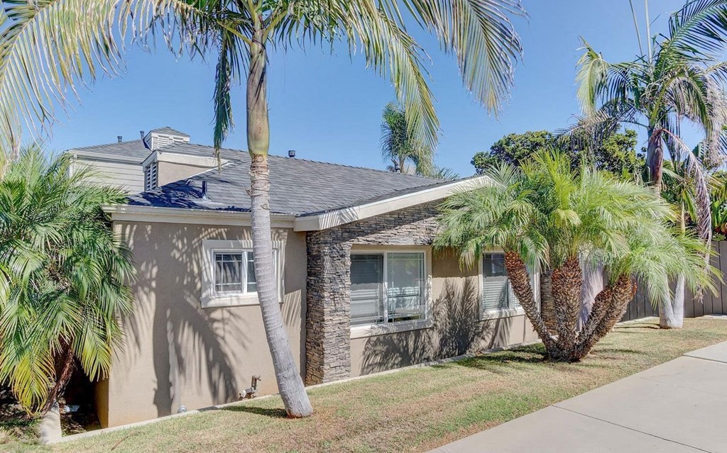 Sidewalk view of Dubuque Apartments.