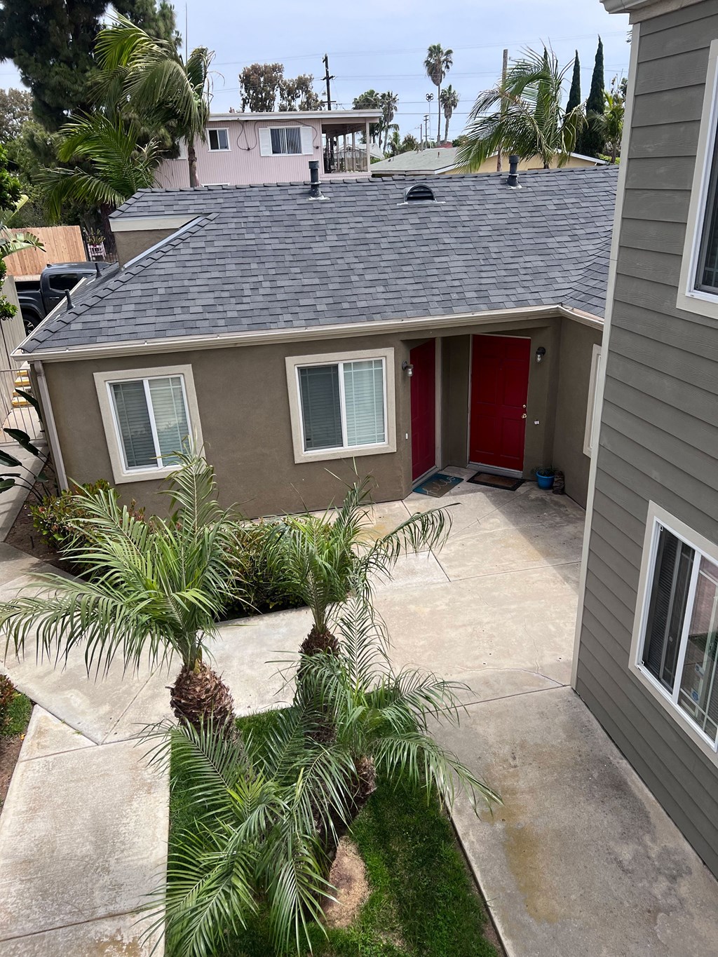 Overhead view of back landscaping at Dubuque Apartments in Oceanside.