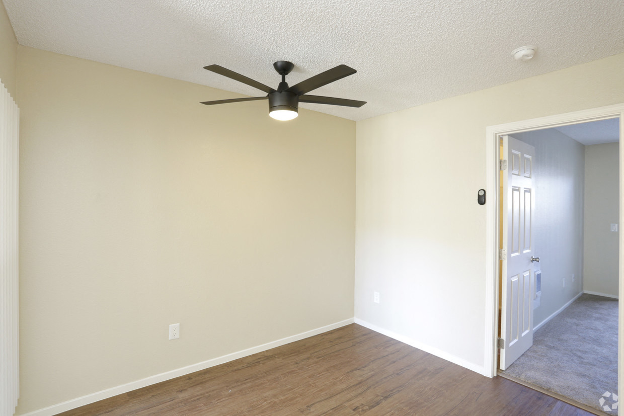 Dining room areas showing ceiling fan