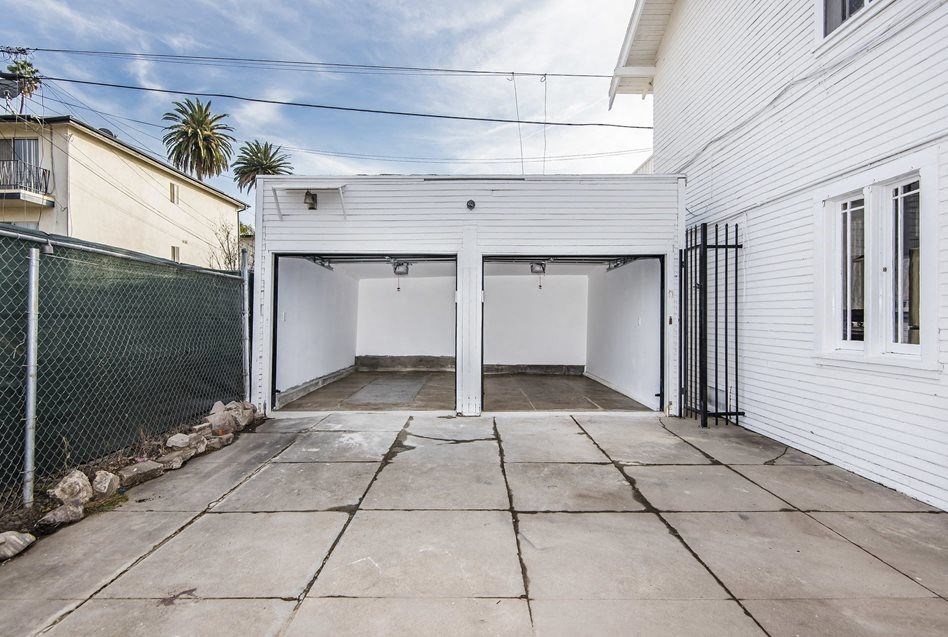 Garages for 4141 Normal Avenue apartment homes in Los Angeles, California.