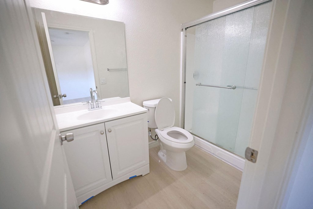 Private bathroom in second large bedroom at Lone Pine Townhomes in El Cajon, California.