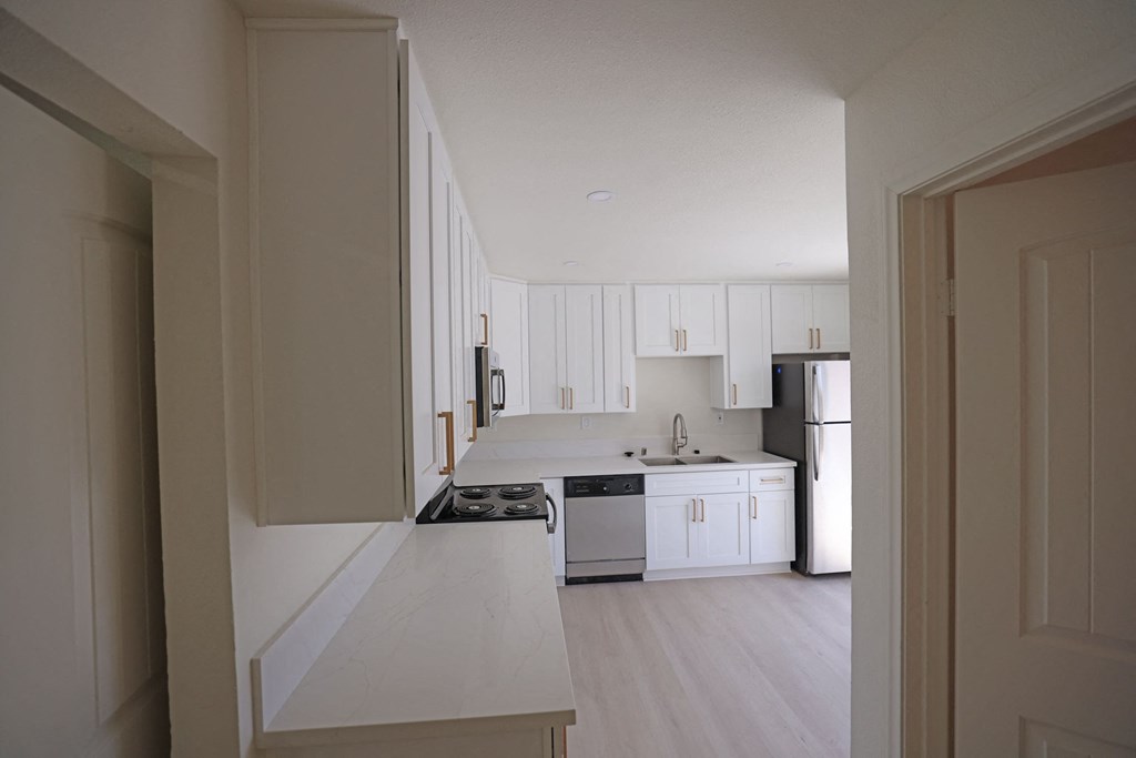 Lone Pine Townhomes