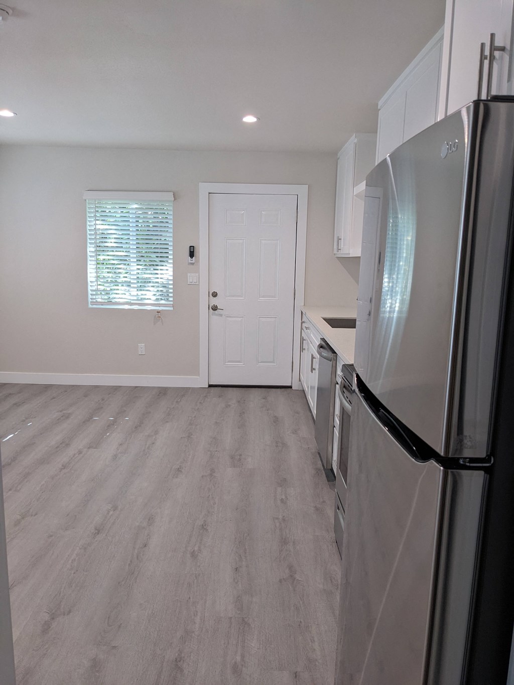 Spacious kitchen at The Hardison Apartments in Pasadena, California.