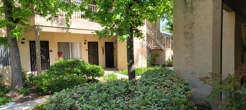 Lush gardens at Sierra Heights Apartments.